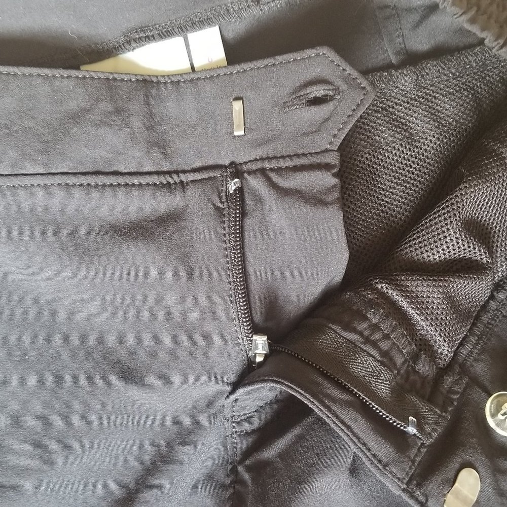 Athleta Womens Shorts sz 6, Black - Picture 9 of 13